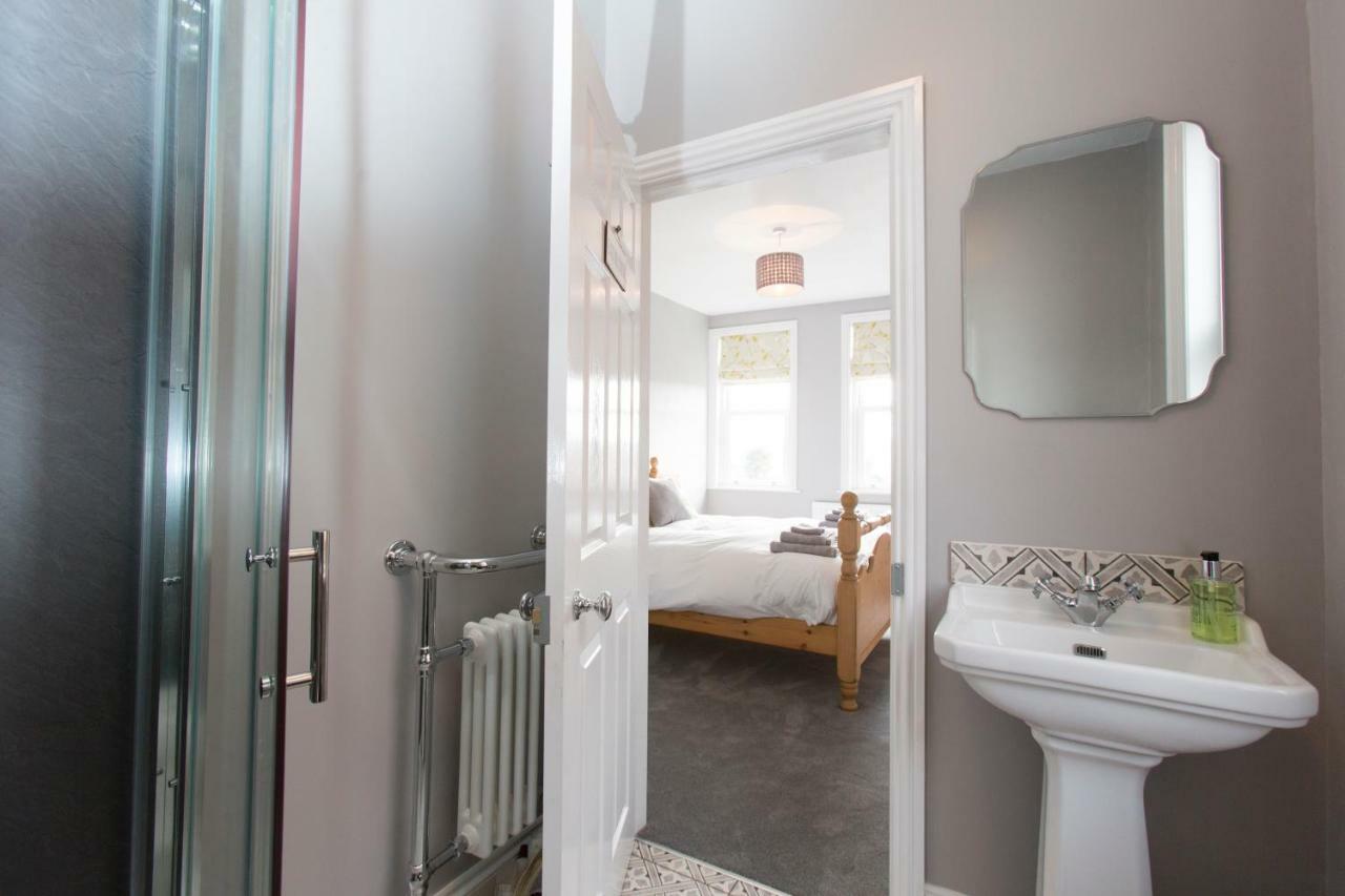 Bed and Breakfast Fernleigh Robin Hood's Bay Esterno foto